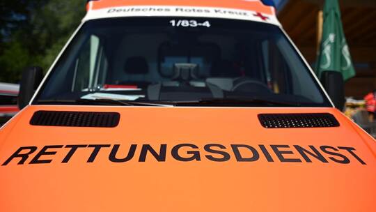 Rettungswagen - Symbolbild Rettungswagen - Symbolbild