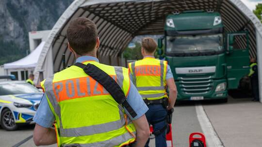 Bundespolizei kontrolliert Grenzübergang Kiefersfelden