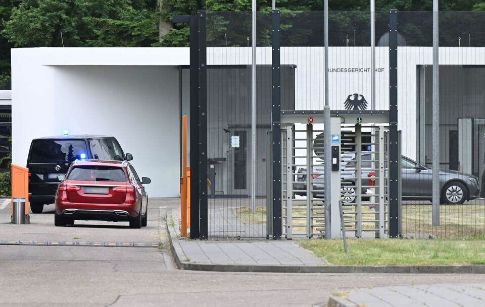 Mutmaßliche rechte Terrorzelle: Junge Männer festgenommen