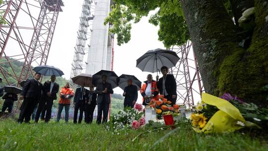 Nach dem Tod von drei Arbeitern auf Hochbrücken-Baustelle