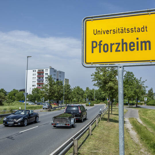 Ortsschild Huchenfeld Stadt Pforzheim