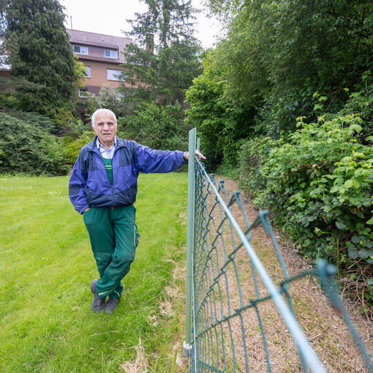 Wimsheim Arzt Garten Überwuchert