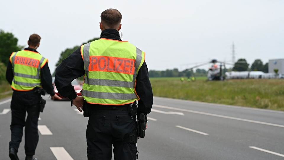 Dobrindt bringt Migrationsgesetze ins Kabinett