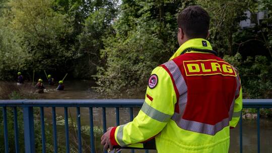 Suche nach vermisstem achtjährigen Mädchen Suche nach vermisstem achtjährigen Mädchen