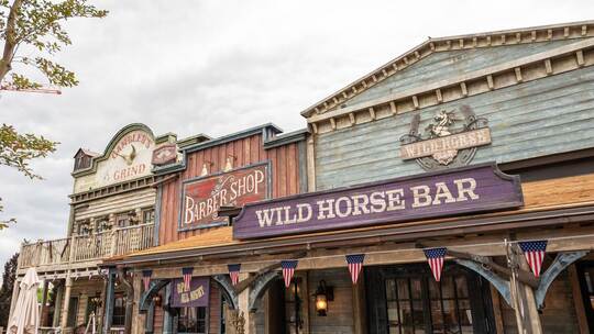 Europa-Park gestaltet neuen Themenbereich «Silver Lake City» Europa-Park gestaltet neuen Themenbereich «Silver Lake City»