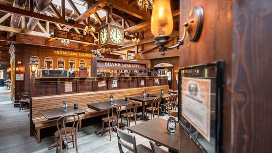 Europa-Park gestaltet neuen Themenbereich «Silver Lake City» Europa-Park gestaltet neuen Themenbereich «Silver Lake City»