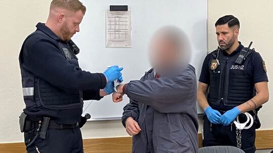 Flucht von Mörder wird vorerst nicht erneut verhandelt.