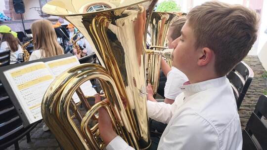 Das Gymnasium Neuenbürg, die Jugendmusikschule, die Bezirkskantorei und der Musikverein haben in „Neuenbürg musiziert“. Neuenbür