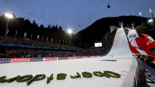 Die Skisprung-Arena in Oberstdorf