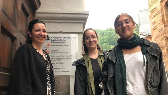 Studentinnen wollen ins Priesterseminar