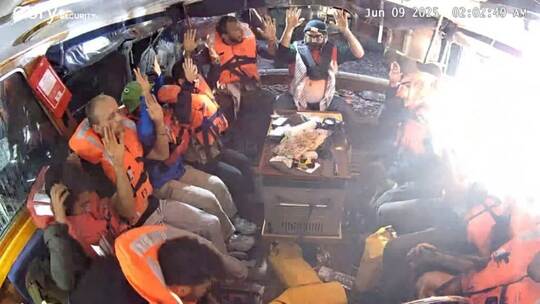 Israels Armee stoppt Aktivistenschiff auf dem Weg nach Gaza Israels Armee stoppt Aktivistenschiff auf dem Weg nach Gaza