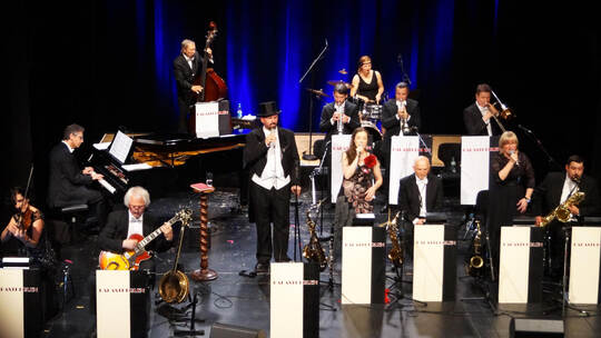 Das Ensemble der Palastperlen nimmt seine Zuhörer mit auf eine Zeitreise durch eine der kreativsten Phasen der deutschsprachigen