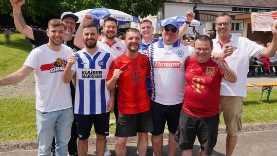Egal, ob FC Bayern München, Karlsruher SC oder VfB Stuttgart: Beim Fest des Fanclubs Cannstatter Zuckerle in Ersingen sind alle