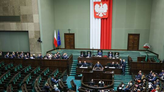Polens Regierungschef Tusk stellt Vertrauensfrage im Parlament