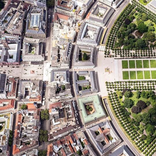 Luftbild Innenstadt Karlsruhe mit Schloss