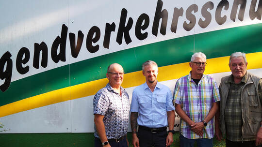 Winfried Abicht (1. Vorsitzender Verkehrswacht Mühlacker), Michael Cholewa (Polizeipräsidium Pforzheim-Nord), Peter Weber (Schri