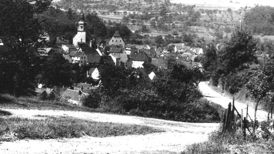 Einen ähnlichen Anblick hatten die französischen Soldaten, als sie 1945 vom Eisinger Weg aus auf Ersingen vorrückten. Heimatvere