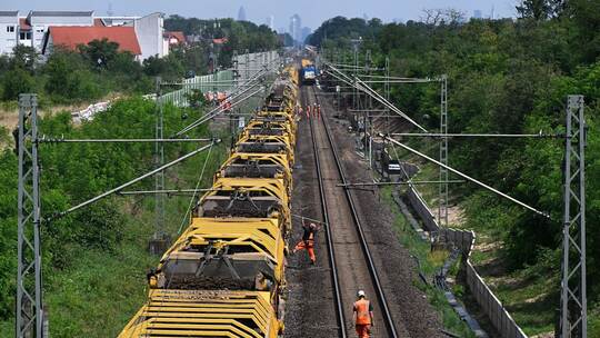 Generalsanierung der Riedbahn Generalsanierung der Riedbahn