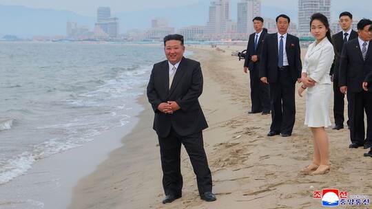 Machthaber Kim Jong Un eröffnet Touristengebiet Wonsan Kalma