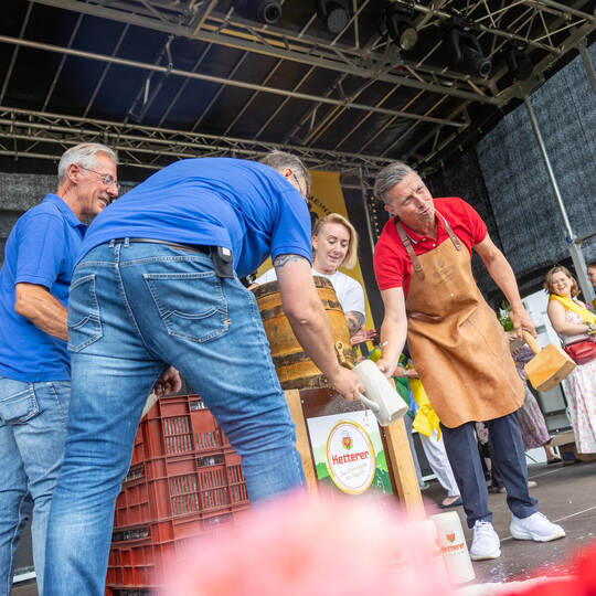 Arlinger Blumenfest Fassanstich