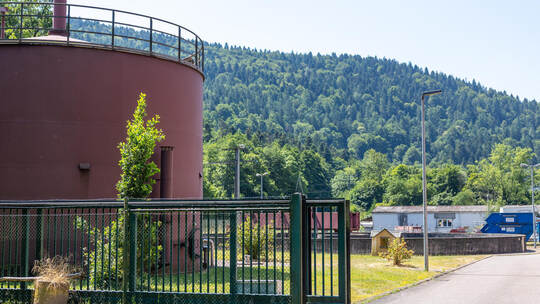 In den nächsten Jahren werden bei der Kläranlage Neuenbürg wohl Investitionen fällig. Für die klamme Stadtkasse dürfte das weite