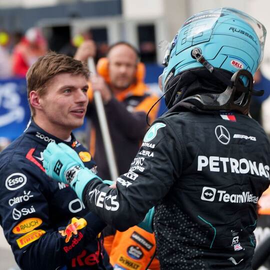 Max Verstappen und George Russell