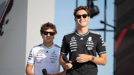Die Mercedes-Fahrer George Russell und Kimi Antonelli
