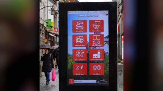 Interaktive Touchscreen-Tafeln für Touristen