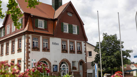 Neuenbürg Jubi Rathaus Arnbach