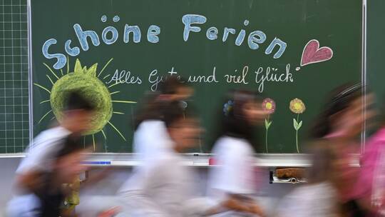 Letzter Schultag vor den Sommerferien Letzter Schultag vor den Sommerferien