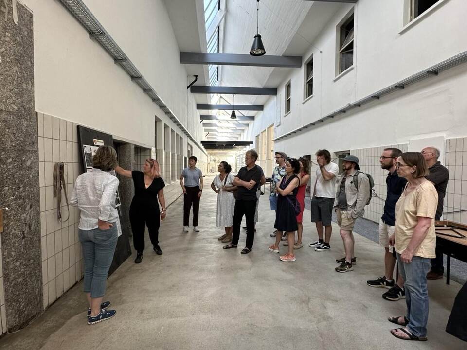 Die interessierten Teilnehmer beim Creative Walk. Genossenschaft