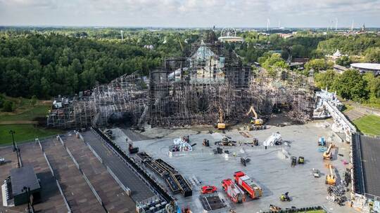 Feuer zerstört Hauptbühne von Tomorrowland-Festival