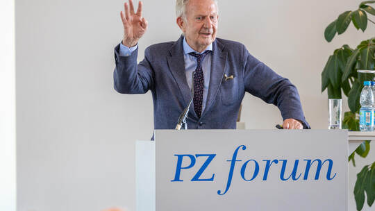 Im „PZ-Autorenforum Medizin“ berichtet Professor Dr. Martin Middeke aus seinem Buch „Die Altersformel – Wie uns eine gute Durchb Autorenforum Medizin Martin Middeke