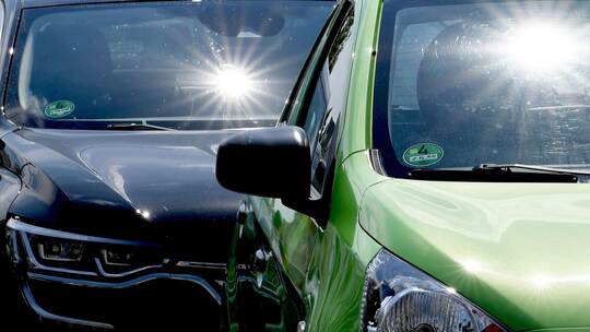 Kinder im Auto zurückgelassen