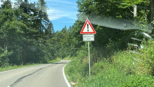 Im Würmtal fehlt noch die Mittelmarkierung.