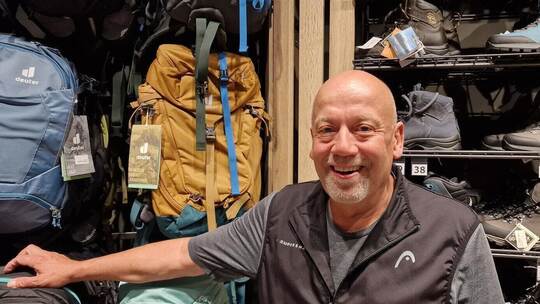 Thomas Reinert ist Outdoorexperte bei Intersport Elsässser in Pforzheim.