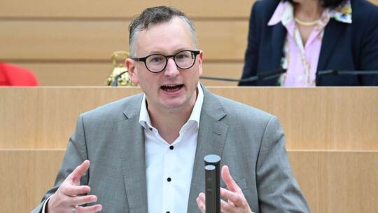 Landtagssitzung - Aussprache über den Etat Landtagssitzung - Aussprache über den Etat