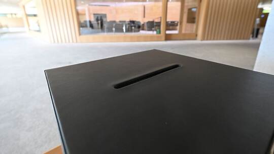 Skandal im Landtag: Hakenkreuz auf Stimmzettel geschmiert