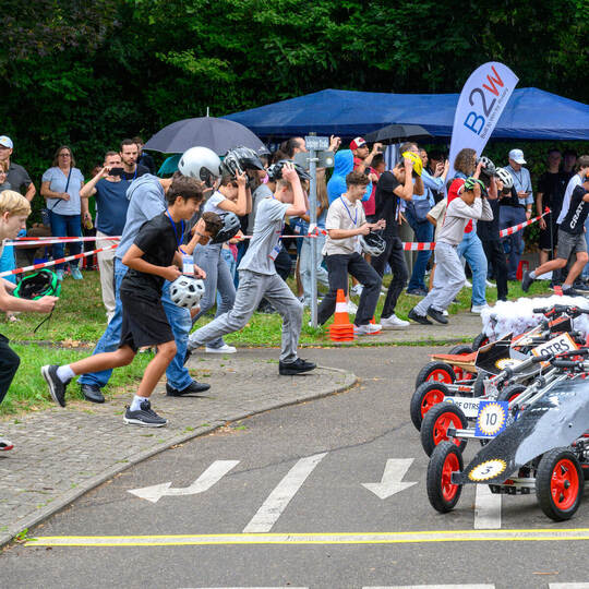 Der Start im Le Mans-Stil erfordert Konzentration und Schnelligkeit.