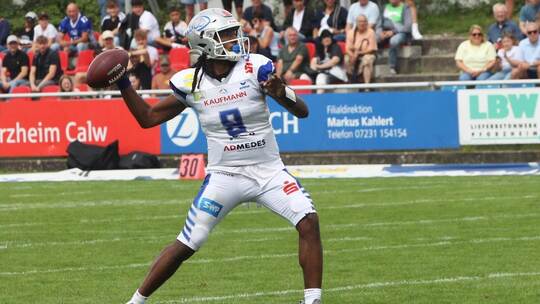 Drequan Harris überzeugt gegen Paderborn mit starken Pässen.