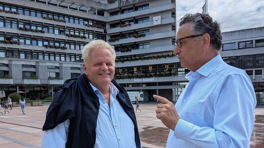 Haben rechtschaffen viel zu sprechen: der designierte und der aktive Richter, Frank Daudert (links) und Rami Suliman. Foto: Erb