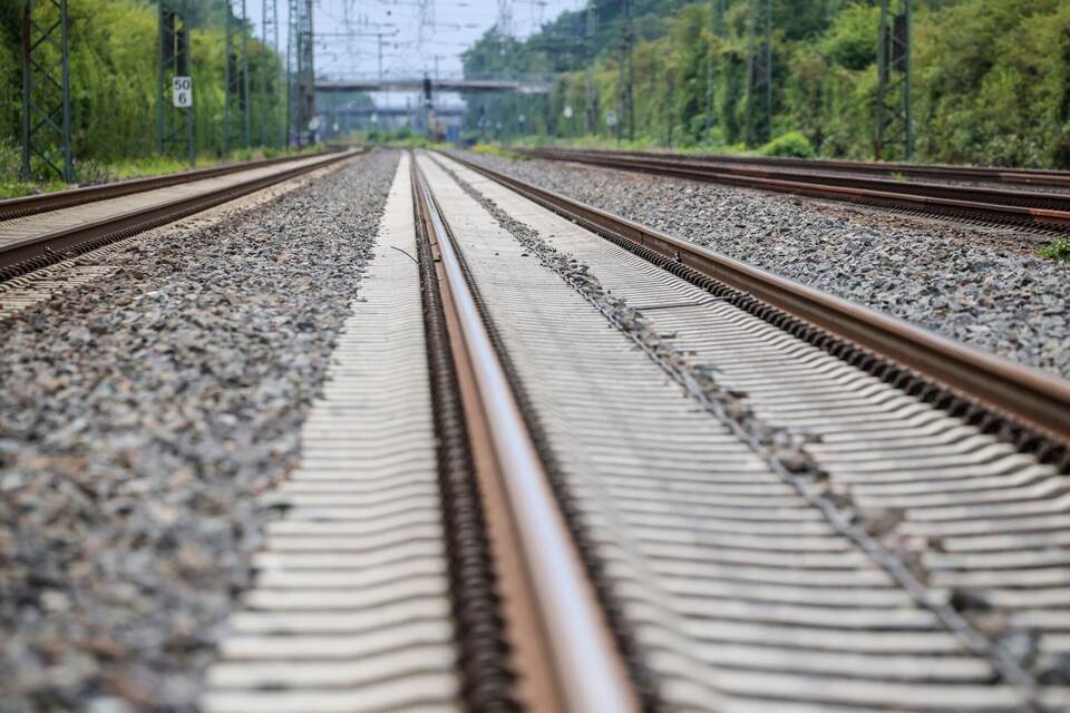 Bahnverkehr in NRW fließt - neuer Tatort in Sachsen-Anhalt