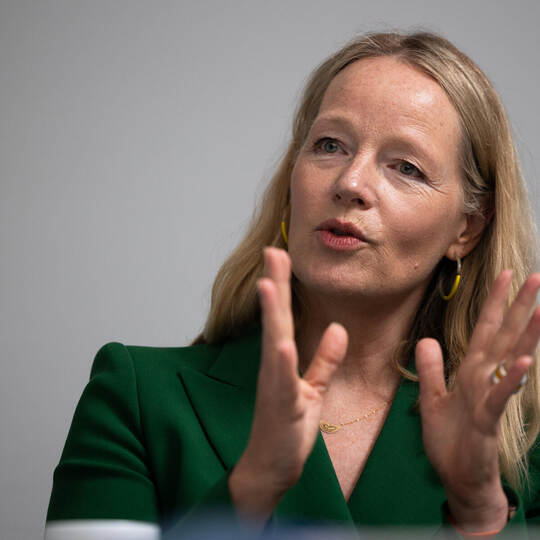 Trinkwasserschutz und der Umstieg auf erneuerbare Energien – diese Themen treiben Umweltministerin Thekla Walker (Grüne) um. Fot Interview Ministerin Thekla Walker