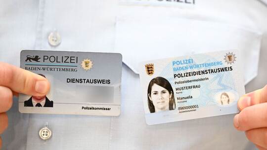 Dienstausweise der Polizei in Baden-Württemberg