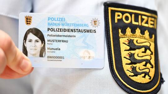 Neue Dienstausweise der Polizei in Baden-Württemberg