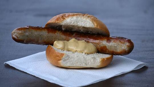 Thüringer Rostbratwurst Thüringer Rostbratwurst