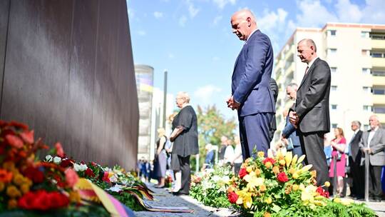 Gedenkveranstaltung zum 64. Jahrestag des Mauerbaus