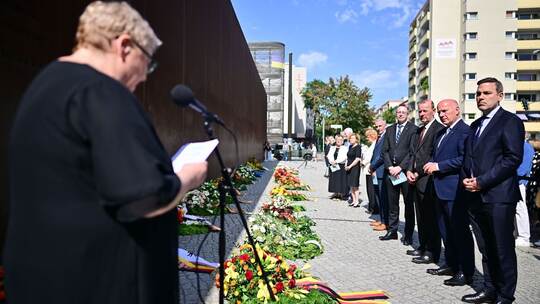 Gedenkveranstaltung zum 64. Jahrestag des Mauerbaus