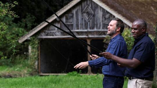 Vance zu Besuch in Großbritannien