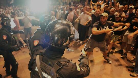 Protesten gegen Regierung in Serbien